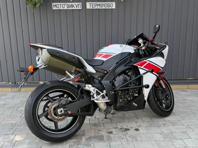Білий Ямаха R1, об'ємом двигуна 1 л та пробігом 23 тис. км за 10000 $, фото 6 на Automoto.ua