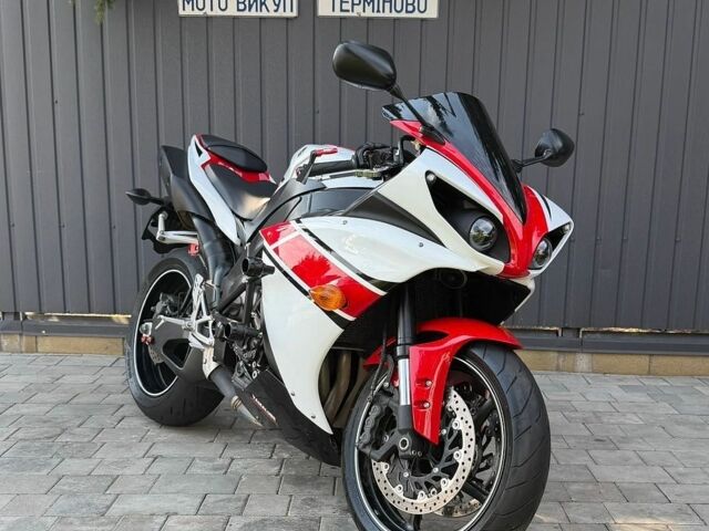 Білий Ямаха R1, об'ємом двигуна 1 л та пробігом 23 тис. км за 10000 $, фото 2 на Automoto.ua