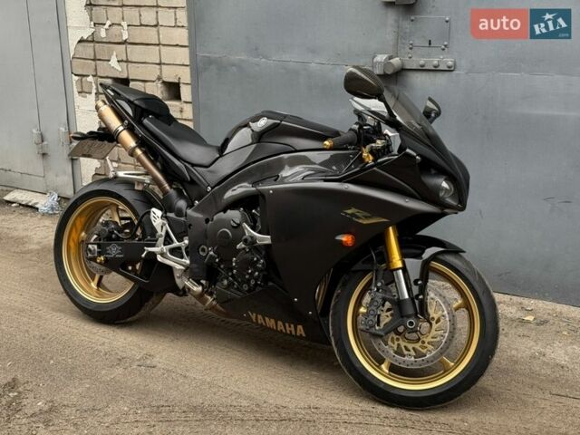 Черный Ямаха Р1, объемом двигателя 0.99 л и пробегом 26 тыс. км за 12800 $, фото 1 на Automoto.ua