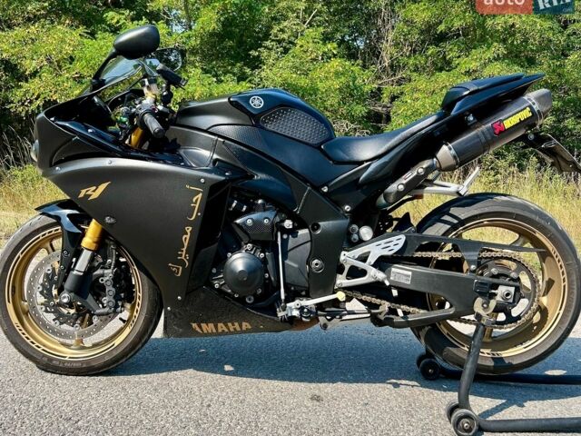 Чорний Ямаха R1, об'ємом двигуна 0 л та пробігом 30 тис. км за 6500 $, фото 1 на Automoto.ua
