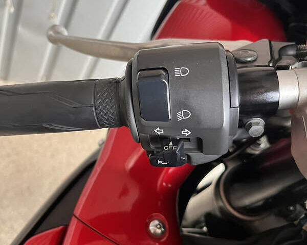 Черный Ямаха Р1, объемом двигателя 1 л и пробегом 30 тыс. км за 9800 $, фото 7 на Automoto.ua