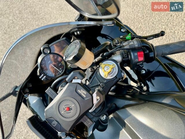 Чорний Ямаха R1, об'ємом двигуна 0 л та пробігом 30 тис. км за 6500 $, фото 6 на Automoto.ua