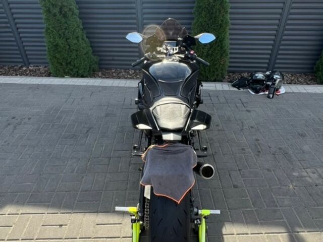 Чорний Ямаха R1, об'ємом двигуна 1 л та пробігом 20 тис. км за 21500 $, фото 37 на Automoto.ua
