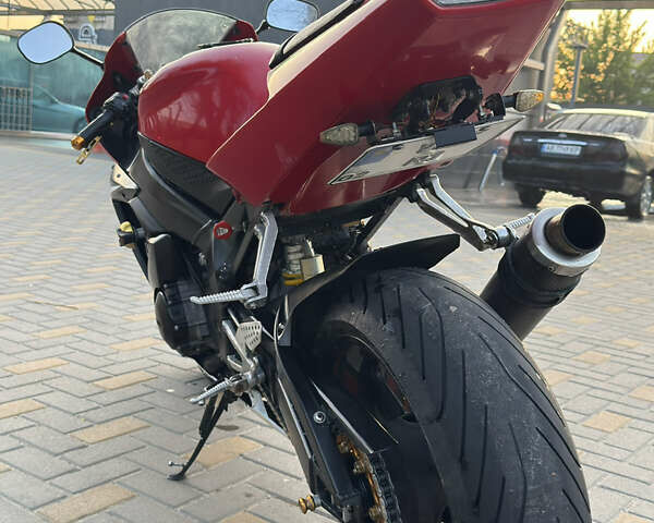 Червоний Ямаха R1, об'ємом двигуна 1 л та пробігом 37 тис. км за 5500 $, фото 3 на Automoto.ua