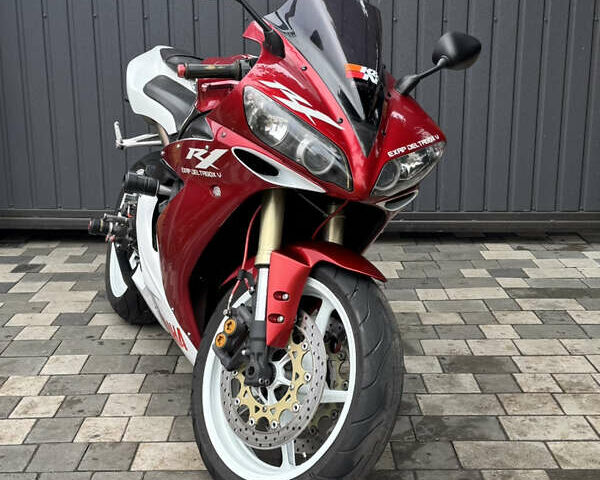 Ямаха Р1 2004 в Новомосковске на Automoto.ua Красный Ямаха Р1, объемом двигателя 1 л и пробегом 30 тыс. км за 7000 $, фото 1 на Automoto.ua