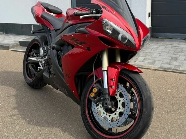 Червоний Ямаха R1, об'ємом двигуна 1 л та пробігом 35 тис. км за 7300 $, фото 2 на Automoto.ua