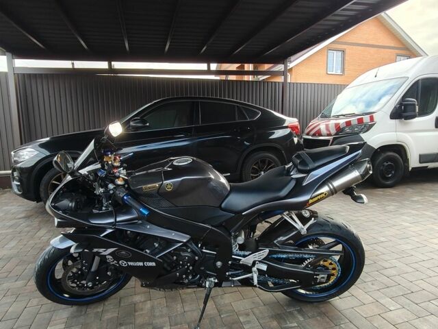 Ямаха R1, об'ємом двигуна 1 л та пробігом 0 тис. км за 8600 $, фото 5 на Automoto.ua