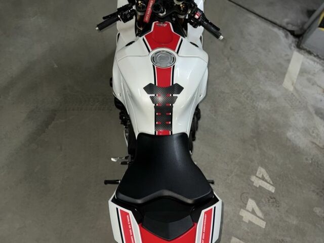 Ямаха Р1, объемом двигателя 1 л и пробегом 0 тыс. км за 21000 $, фото 1 на Automoto.ua