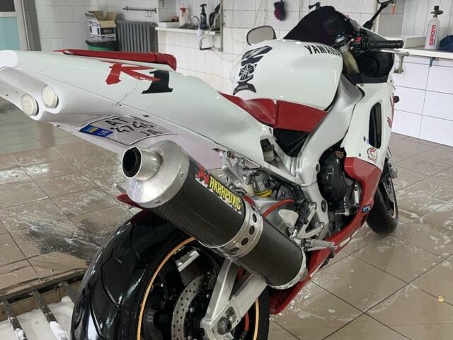 Ямаха R1, об'ємом двигуна 1 л та пробігом 0 тис. км за 6500 $, фото 3 на Automoto.ua