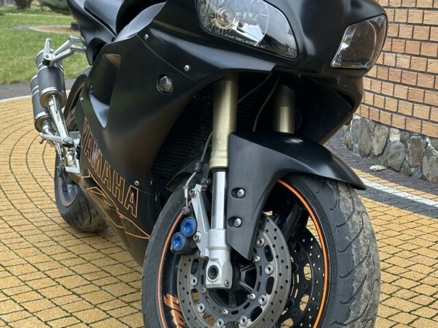 Ямаха R1, об'ємом двигуна 1 л та пробігом 0 тис. км за 4500 $, фото 1 на Automoto.ua