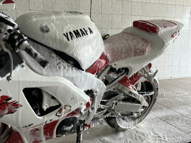 Ямаха R1, об'ємом двигуна 1 л та пробігом 0 тис. км за 6500 $, фото 5 на Automoto.ua