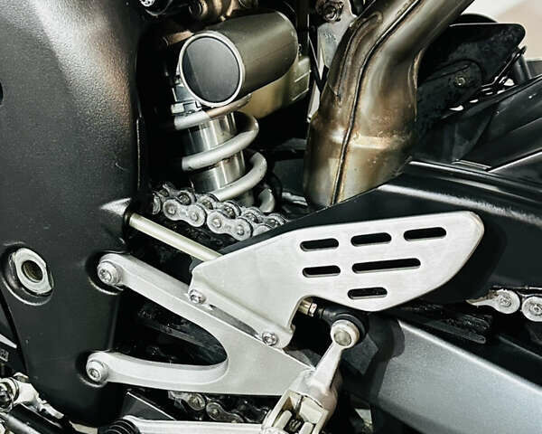 Ямаха Р1, объемом двигателя 1 л и пробегом 19 тыс. км за 7000 $, фото 8 на Automoto.ua