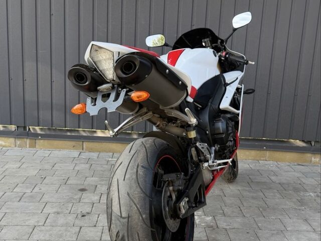 Ямаха R1, об'ємом двигуна 1 л та пробігом 0 тис. км за 9300 $, фото 5 на Automoto.ua