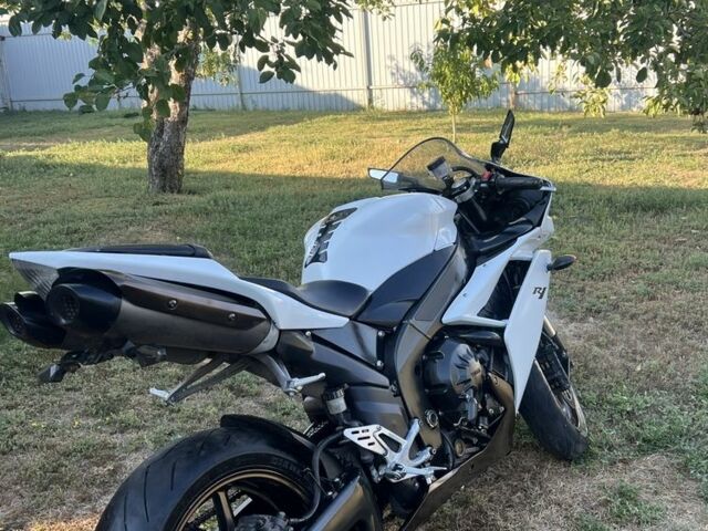 Ямаха R1, об'ємом двигуна 1 л та пробігом 0 тис. км за 3600 $, фото 2 на Automoto.ua