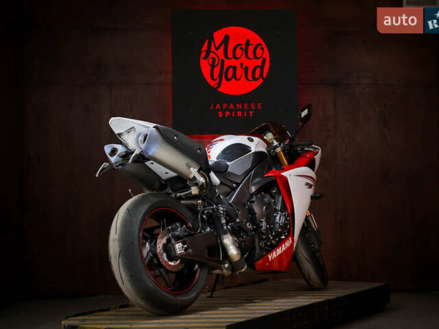 Ямаха R1, об'ємом двигуна 1 л та пробігом 16 тис. км за 12000 $, фото 5 на Automoto.ua