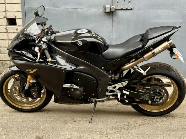 Ямаха R1, об'ємом двигуна 1 л та пробігом 0 тис. км за 12800 $, фото 7 на Automoto.ua