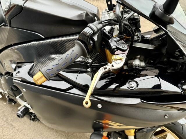 Ямаха R1, об'ємом двигуна 1 л та пробігом 0 тис. км за 12800 $, фото 17 на Automoto.ua