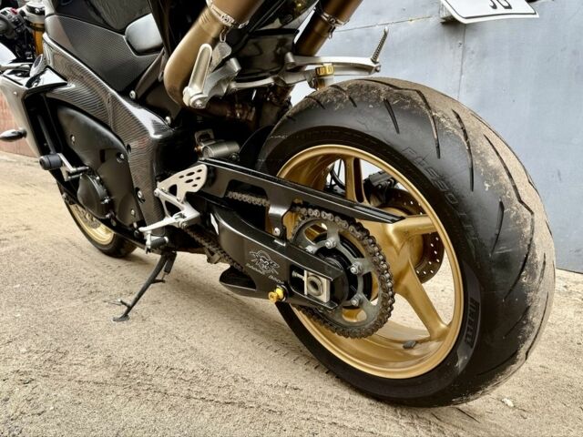 Ямаха R1, об'ємом двигуна 1 л та пробігом 0 тис. км за 12800 $, фото 9 на Automoto.ua