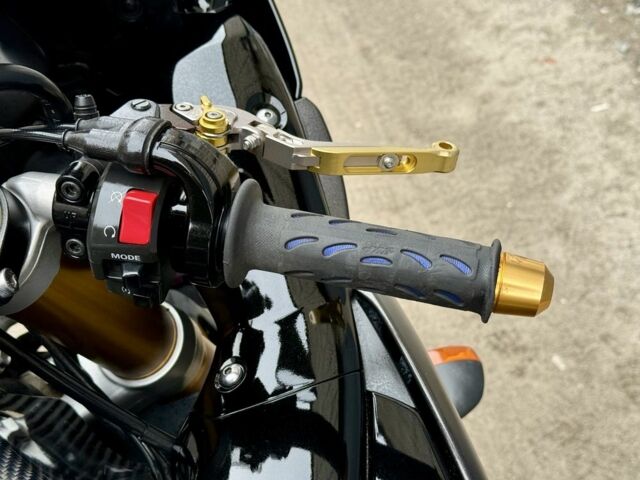 Ямаха R1, об'ємом двигуна 1 л та пробігом 0 тис. км за 12800 $, фото 15 на Automoto.ua