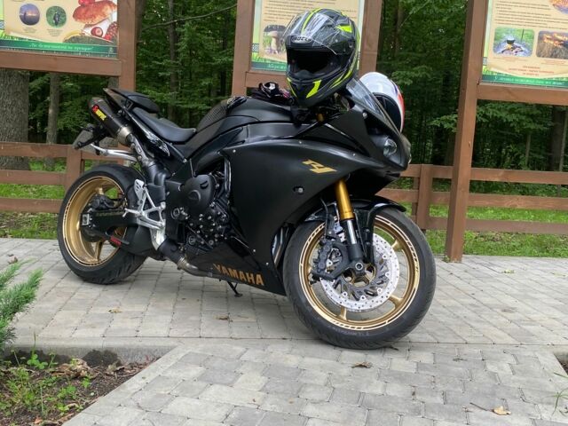 Ямаха R1, об'ємом двигуна 1 л та пробігом 0 тис. км за 6500 $, фото 3 на Automoto.ua