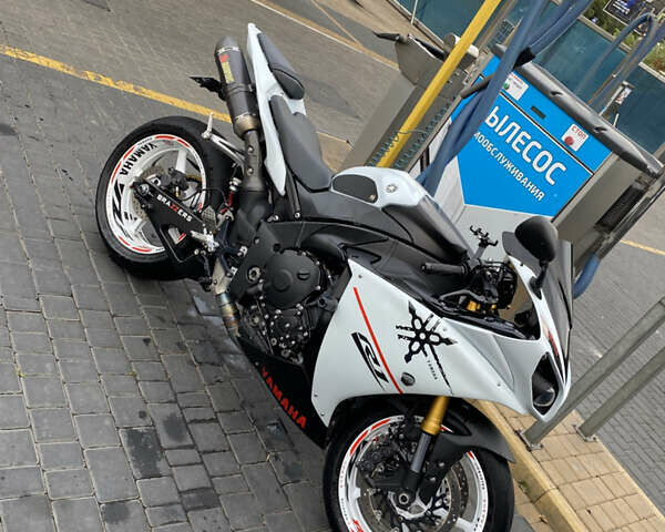 Ямаха Р1, объемом двигателя 1 л и пробегом 22 тыс. км за 10500 $, фото 2 на Automoto.ua