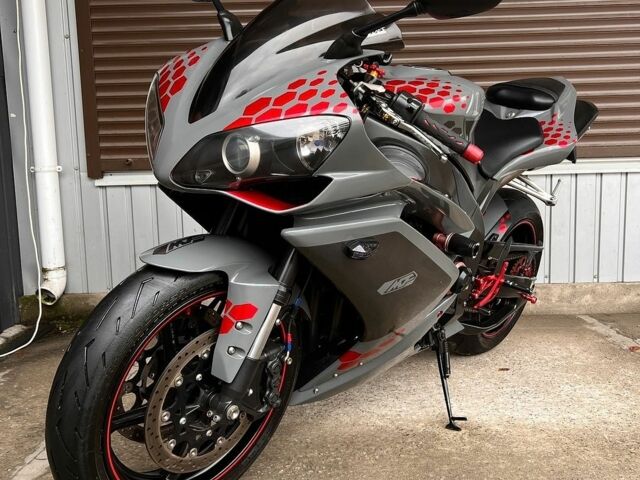 Сірий Ямаха R1, об'ємом двигуна 1 л та пробігом 23 тис. км за 8400 $, фото 23 на Automoto.ua