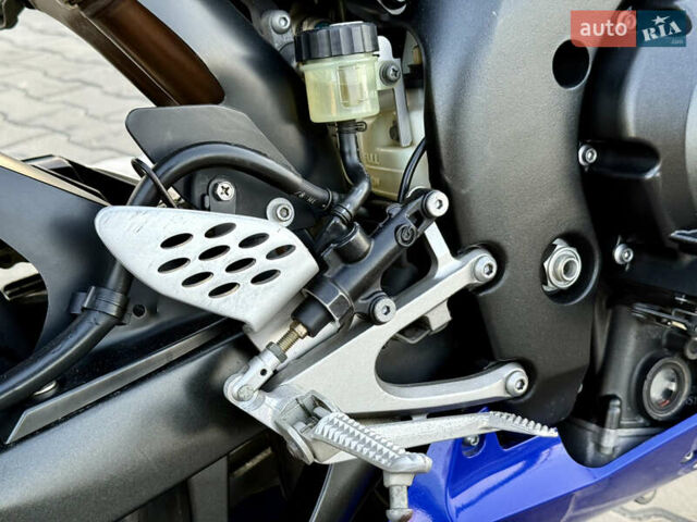 Синій Ямаха R1, об'ємом двигуна 0.99 л та пробігом 29 тис. км за 7900 $, фото 21 на Automoto.ua