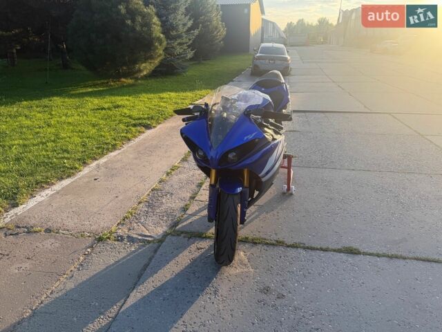 Синий Ямаха Р1, объемом двигателя 0 л и пробегом 23 тыс. км за 10395 $, фото 2 на Automoto.ua
