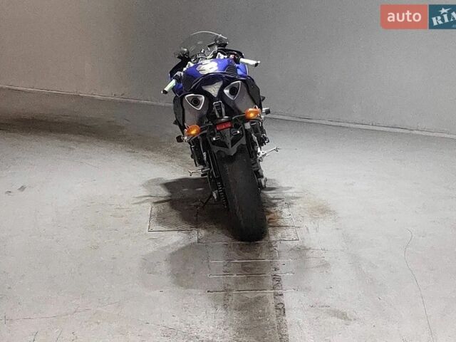 Синій Ямаха R1, об'ємом двигуна 1 л та пробігом 18 тис. км за 10500 $, фото 3 на Automoto.ua