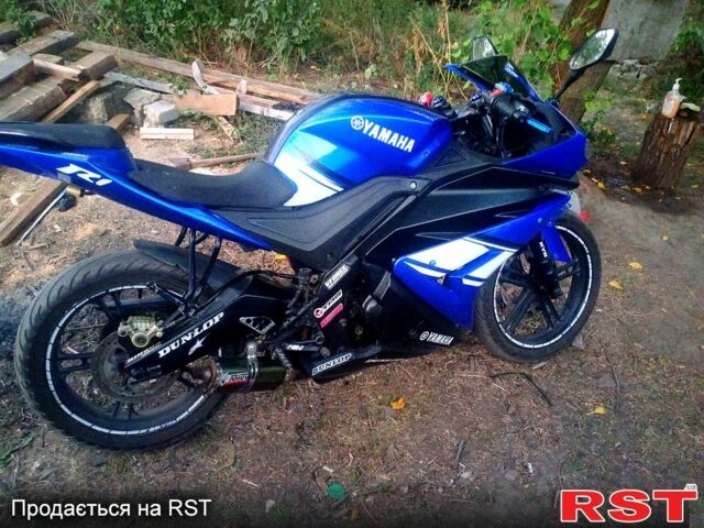 Синій Ямаха R1, об'ємом двигуна 25 л та пробігом 18 тис. км за 1100 $, фото 1 на Automoto.ua