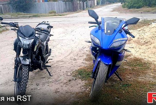 Синій Ямаха R1, об'ємом двигуна 25 л та пробігом 18 тис. км за 1100 $, фото 2 на Automoto.ua