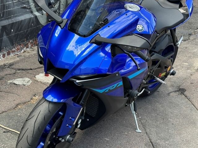 Синій Ямаха R1, об'ємом двигуна 1 л та пробігом 5 тис. км за 20000 $, фото 13 на Automoto.ua