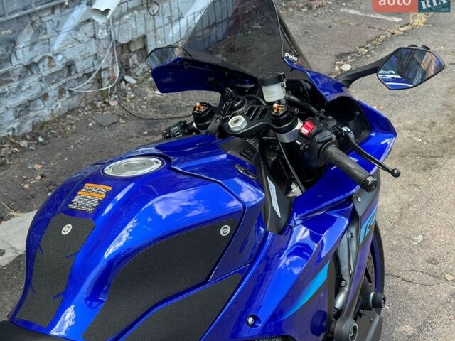 Синій Ямаха R1, об'ємом двигуна 1 л та пробігом 5 тис. км за 20000 $, фото 10 на Automoto.ua
