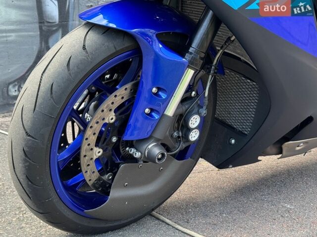 Синій Ямаха R1, об'ємом двигуна 1 л та пробігом 5 тис. км за 20000 $, фото 14 на Automoto.ua