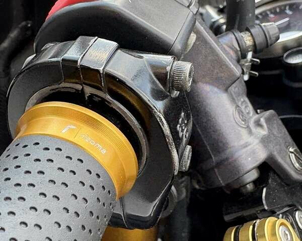 Білий Ямаха R6, об'ємом двигуна 0 л та пробігом 35 тис. км за 8100 $, фото 6 на Automoto.ua