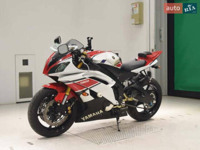 Белый Ямаха Р6, объемом двигателя 0.6 л и пробегом 14 тыс. км за 10000 $, фото 3 на Automoto.ua