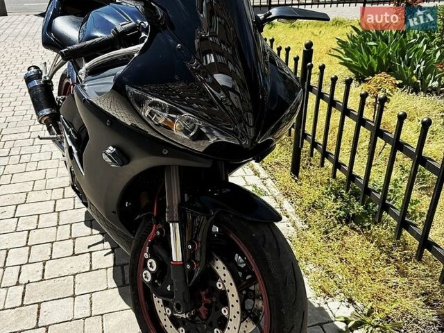 Чорний Ямаха R6, об'ємом двигуна 0 л та пробігом 42 тис. км за 5200 $, фото 4 на Automoto.ua