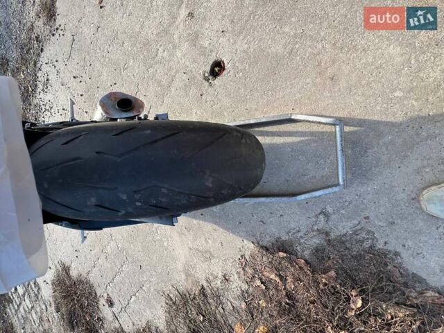 Чорний Ямаха R6, об'ємом двигуна 0.6 л та пробігом 33 тис. км за 5500 $, фото 11 на Automoto.ua