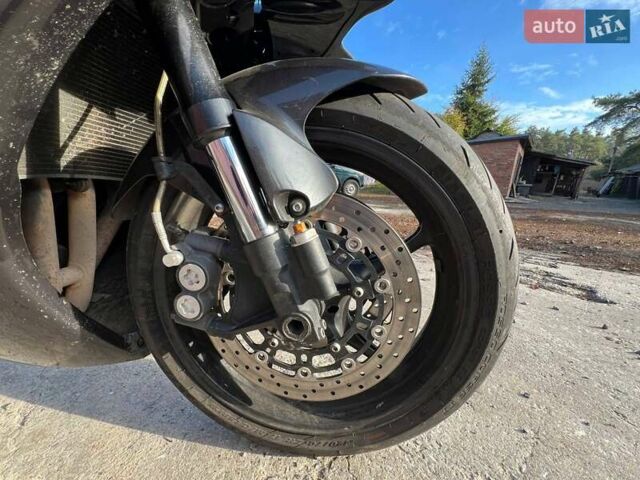 Чорний Ямаха R6, об'ємом двигуна 0.6 л та пробігом 33 тис. км за 5500 $, фото 10 на Automoto.ua
