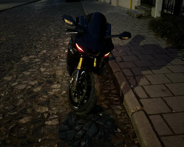 Черный Ямаха Р6, объемом двигателя 0.6 л и пробегом 26 тыс. км за 13000 $, фото 1 на Automoto.ua