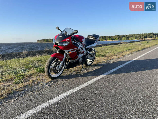 Ямаха R6 2000 у Знаменке на Automoto.ua Червоний Ямаха R6, об'ємом двигуна 0.6 л та пробігом 43 тис. км за 4300 $, фото 11 на Automoto.ua