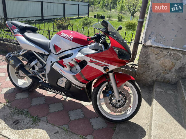 Ямаха R6 2000 у Знаменке на Automoto.ua Червоний Ямаха R6, об'ємом двигуна 0.6 л та пробігом 43 тис. км за 4300 $, фото 1 на Automoto.ua