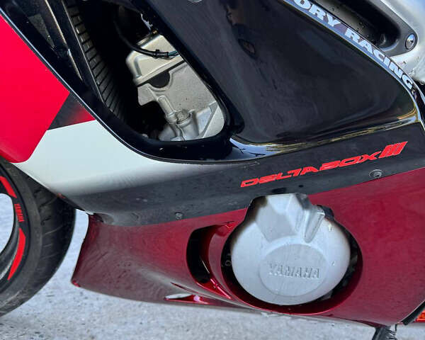 Ямаха R6 2000 у Снятине на Automoto.ua Червоний Ямаха R6, об'ємом двигуна 0.6 л та пробігом 38 тис. км за 4650 $, фото 7 на Automoto.ua