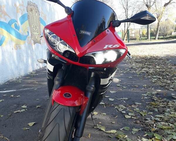 Ямаха R6 2003 у Казатине на Automoto.ua Червоний Ямаха R6, об'ємом двигуна 0.6 л та пробігом 27 тис. км за 6650 $, фото 3 на Automoto.ua