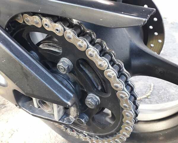 Ямаха R6 2003 у Казатине на Automoto.ua Червоний Ямаха R6, об'ємом двигуна 0.6 л та пробігом 27 тис. км за 6650 $, фото 25 на Automoto.ua