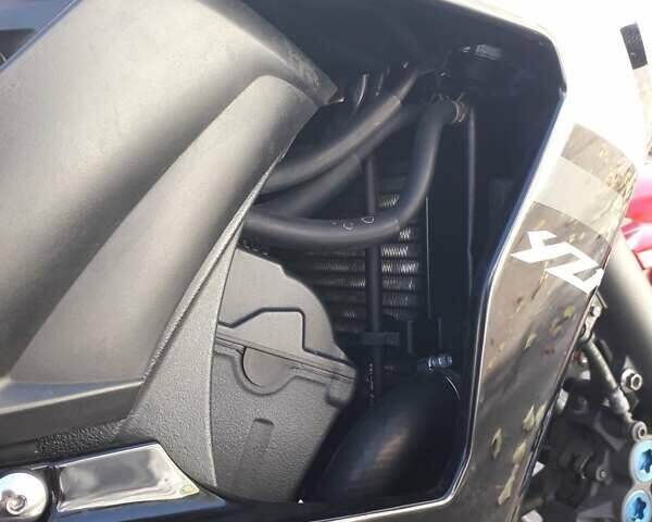 Ямаха R6 2003 у Казатине на Automoto.ua Червоний Ямаха R6, об'ємом двигуна 0.6 л та пробігом 27 тис. км за 6650 $, фото 16 на Automoto.ua