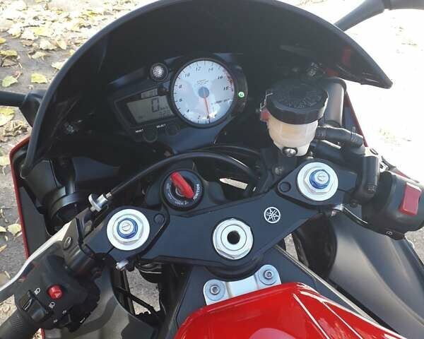 Ямаха R6 2003 у Казатине на Automoto.ua Червоний Ямаха R6, об'ємом двигуна 0.6 л та пробігом 27 тис. км за 6650 $, фото 23 на Automoto.ua