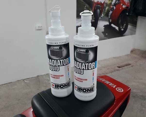 Ямаха R6 2003 у Казатине на Automoto.ua Червоний Ямаха R6, об'ємом двигуна 0.6 л та пробігом 27 тис. км за 6650 $, фото 38 на Automoto.ua