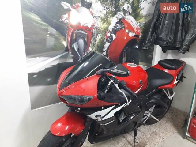 Ямаха R6 2003 у Казатине на Automoto.ua Червоний Ямаха R6, об'ємом двигуна 0.6 л та пробігом 27 тис. км за 6650 $, фото 33 на Automoto.ua