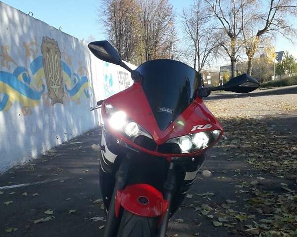 Ямаха R6 2003 у Казатине на Automoto.ua Червоний Ямаха R6, об'ємом двигуна 0.6 л та пробігом 27 тис. км за 6650 $, фото 7 на Automoto.ua